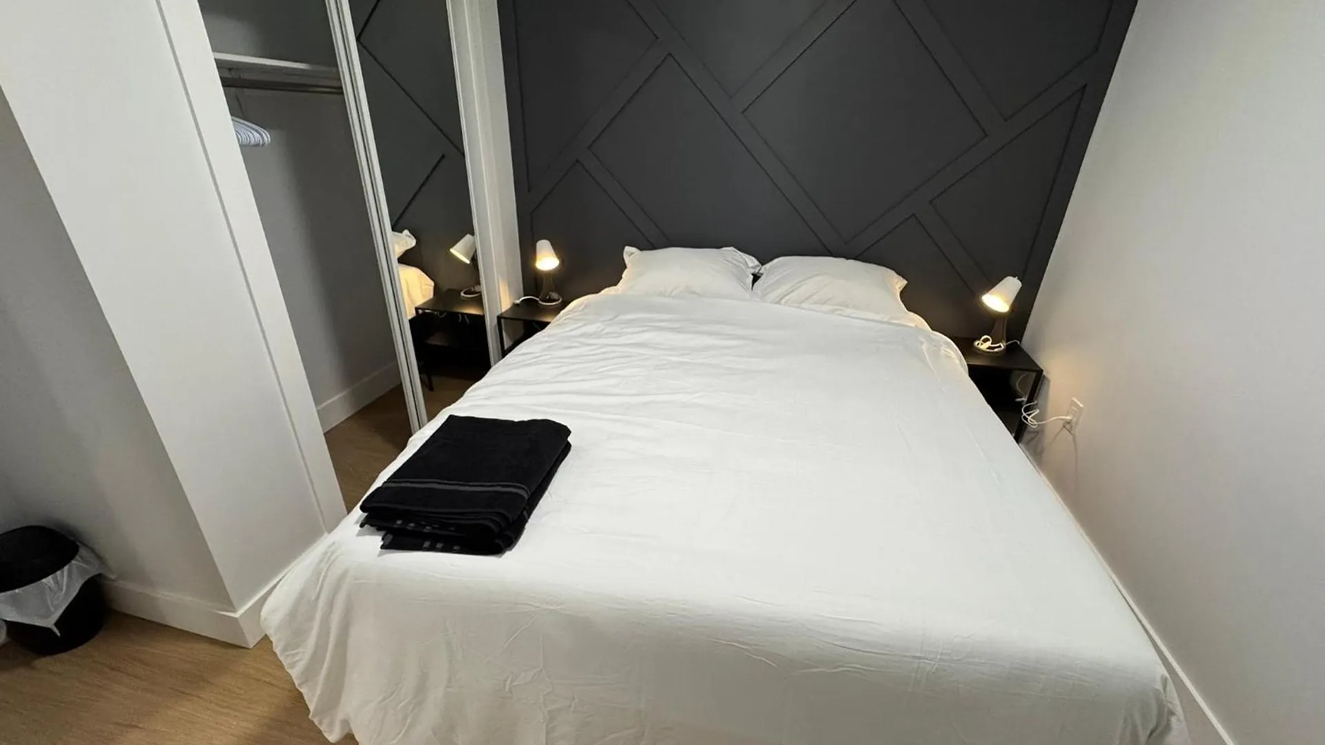Entire Unit2 Airport Free Pkg Sep Entrance Newreno Appartement Toronto