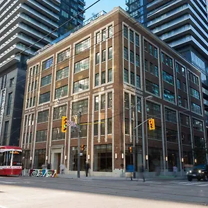 Sutton Place Hotel
