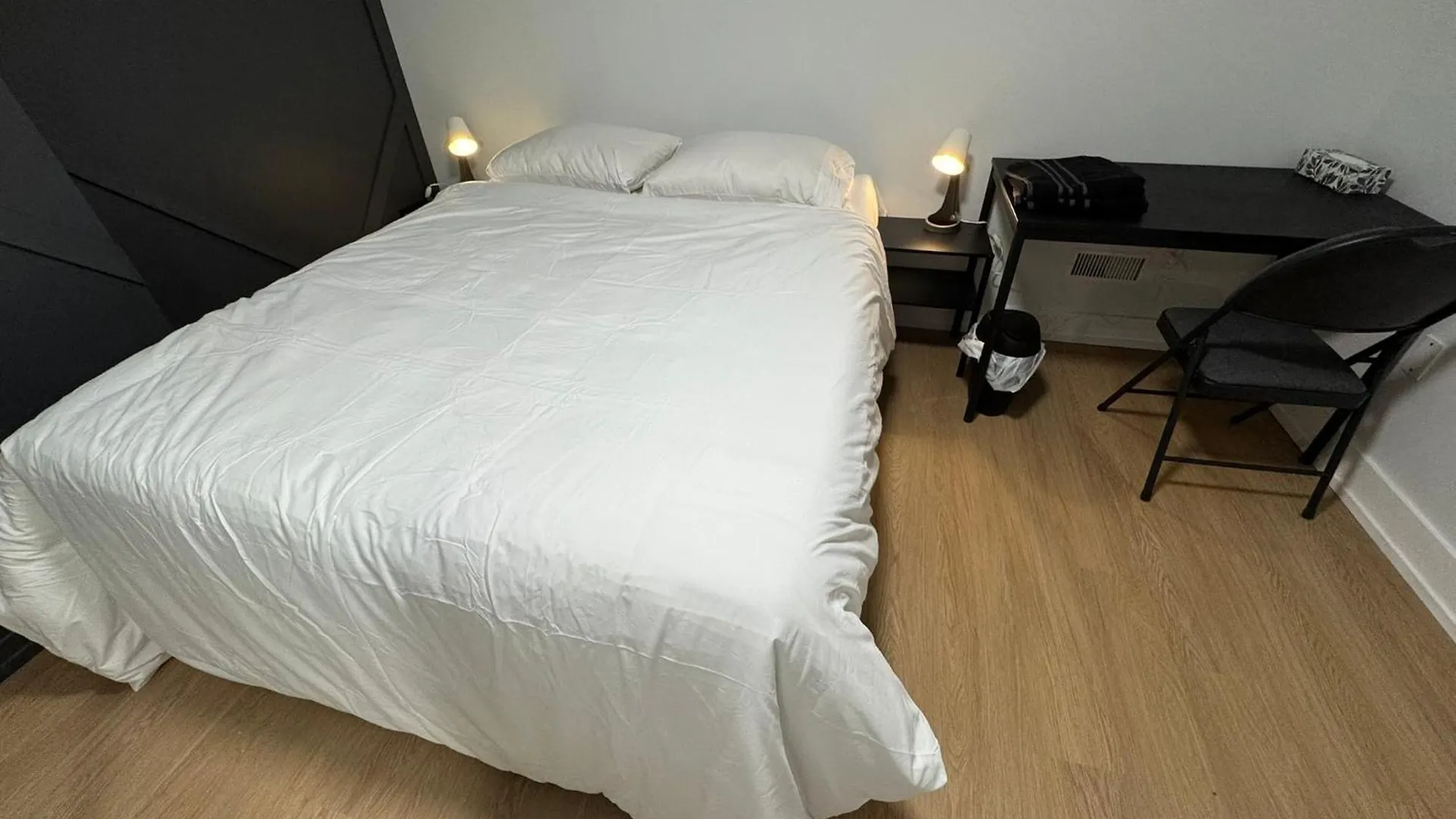 Entire Unit2 Airport Free Pkg Sep Entrance Newreno Apartment Toronto