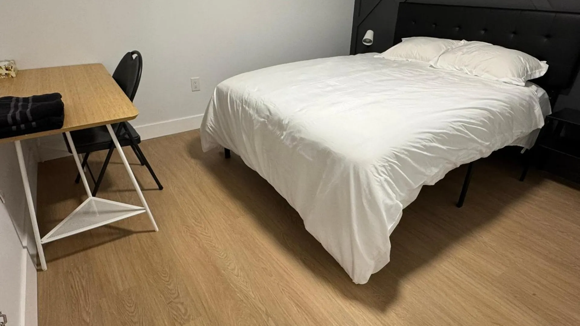 Entire Unit2 Airport Free Pkg Sep Entrance Newreno Apartment Toronto 0*,